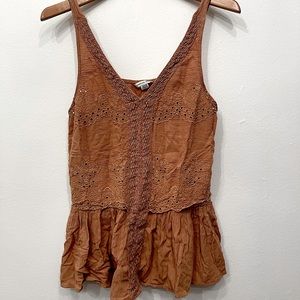 American Eagle - Eyelet Ruffle Tank